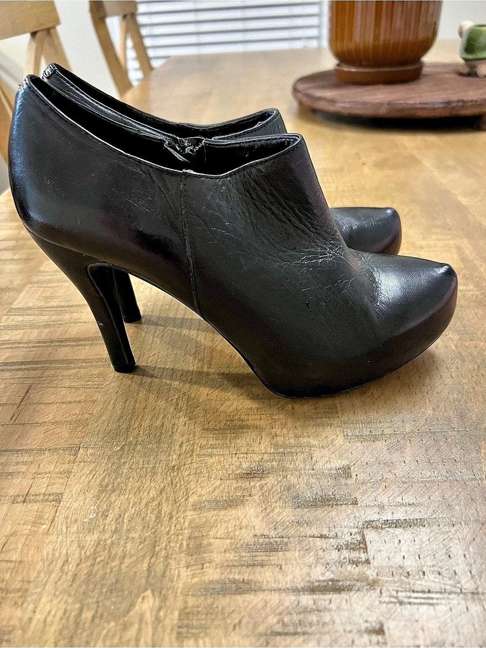 Gianni Bini Jennie Black Ankle Booties US 8